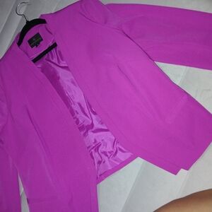 This is a Worthington Extreme Orchid Pink Dress Blazer Jacket. 